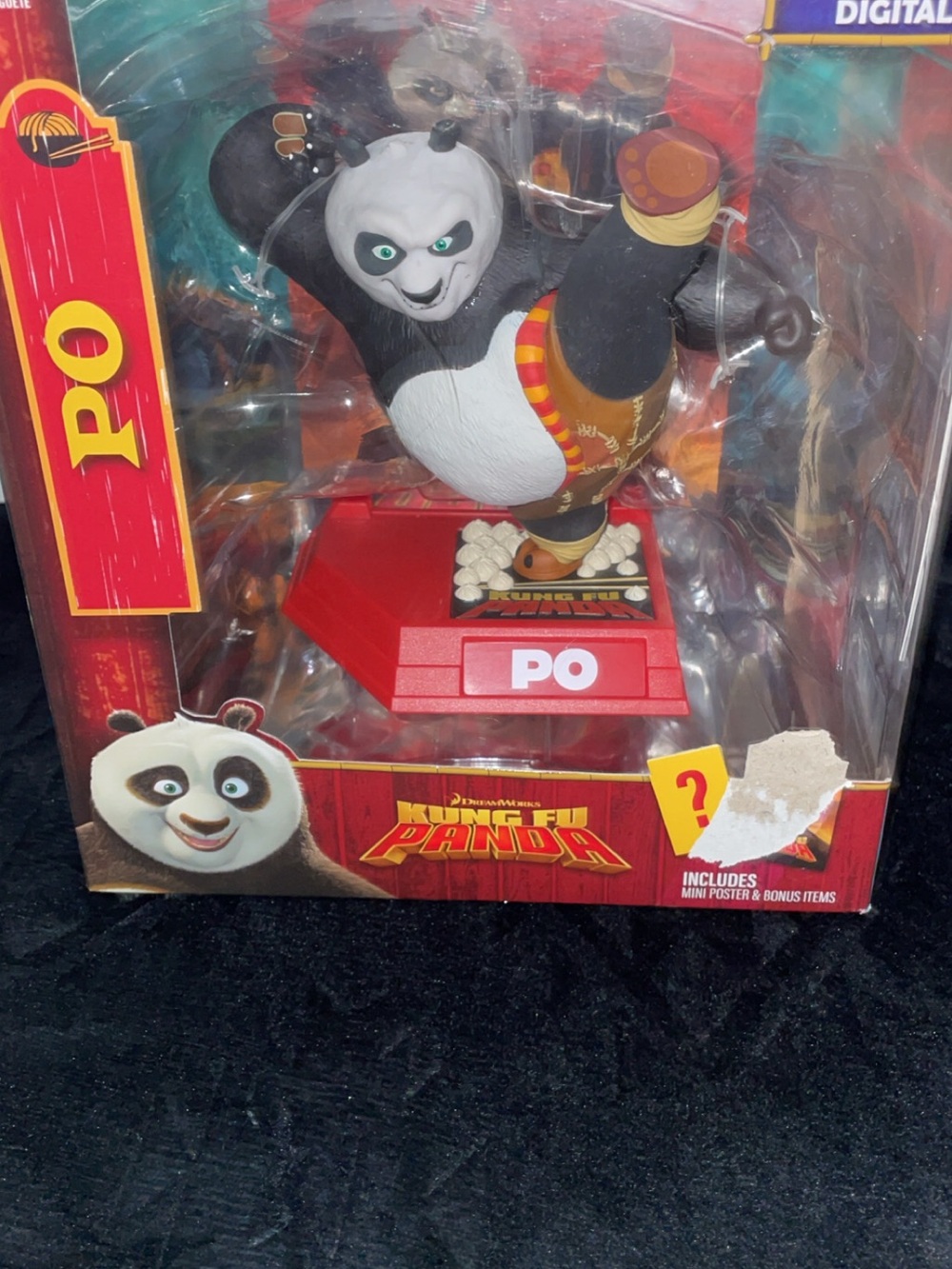 PO Kung Fu Panda Action Figure - Black & White